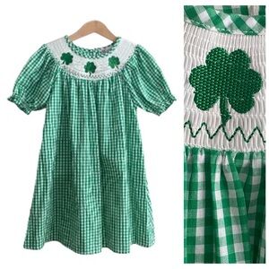 St. Patrick’s Day Shamrock Smocked Gingham Plaid Bishop Dress 4t 5t